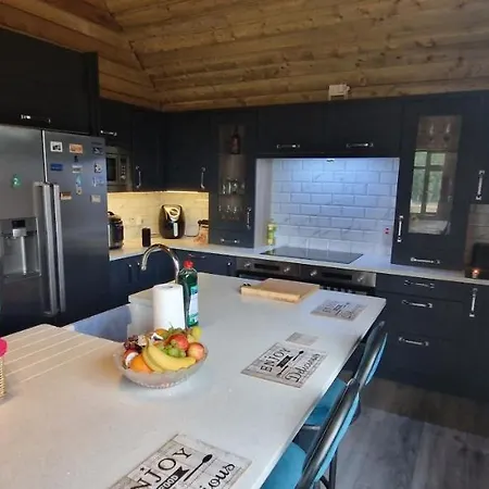 Дом отдыха Mt. Leinster View Cabin *