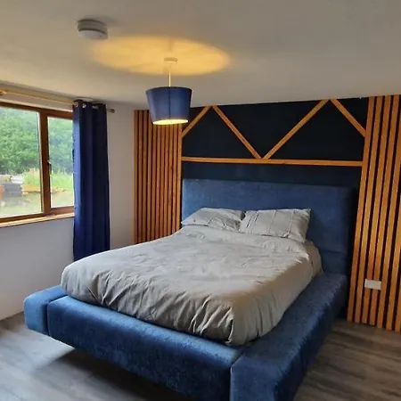Mt. Leinster View Cabin * Эннискорти